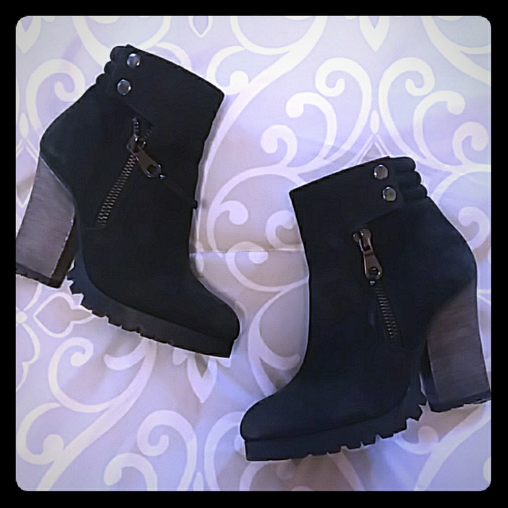 Kurt Geiger heeled boots